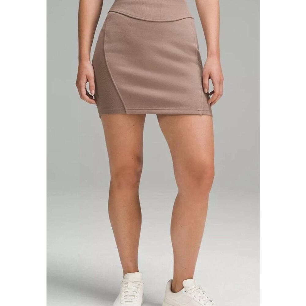 Lululemon NWT Women's Size XL Scuba High Rise Mini Skirt Taupe Taupetastic NEW